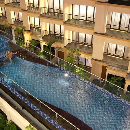 Готель Park Regis Kuta Кута Екстер'єр фото